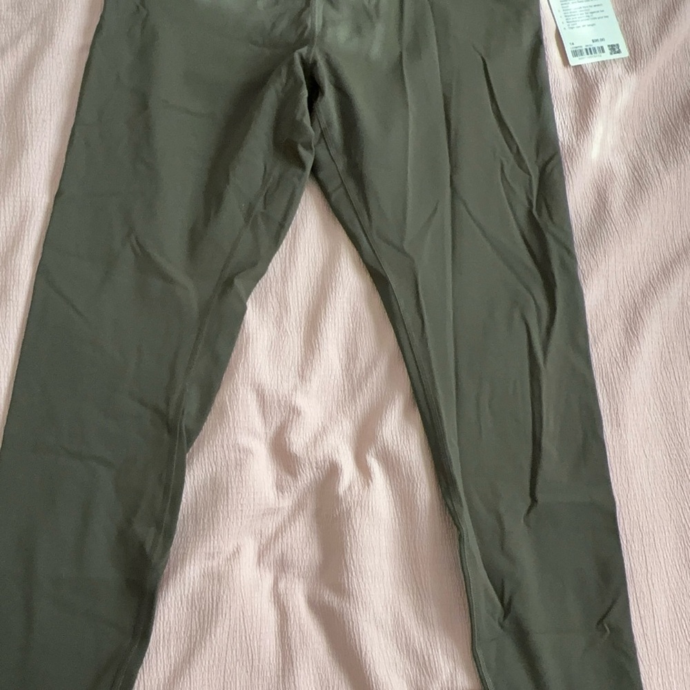 NWT Lululemon Olive Green Leggings